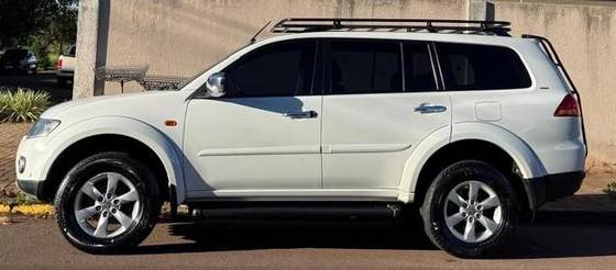 MITSUBISHI PAJERO DAKAR 3.5 HPE 7 LUGARES 4X4 V6 24V FLEX 4P AUTOMÁTICO